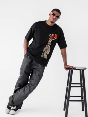 Rise Above Graphic T-Shirt – Bold Fist Heart Design | Streetwear Unisex Tee